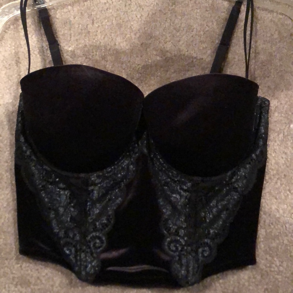 🖤Victoria’s Secret bustier. Black velvet & iridescent lace. 36D